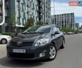 Серый Тойота Аурис, объемом двигателя 1.6 л и пробегом 146 тыс. км за 11000 $, фото 1 на Automoto.ua