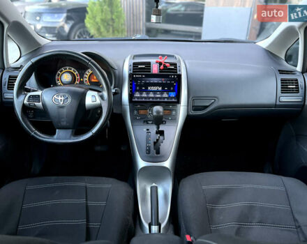 Серый Тойота Аурис, объемом двигателя 1.6 л и пробегом 164 тыс. км за 9500 $, фото 8 на Automoto.ua