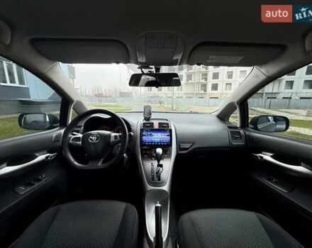 Сірий Тойота Ауріс, об'ємом двигуна 1.6 л та пробігом 89 тис. км за 9999 $, фото 68 на Automoto.ua