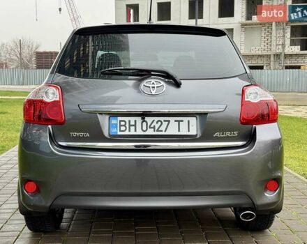 Сірий Тойота Ауріс, об'ємом двигуна 1.6 л та пробігом 89 тис. км за 9999 $, фото 4 на Automoto.ua