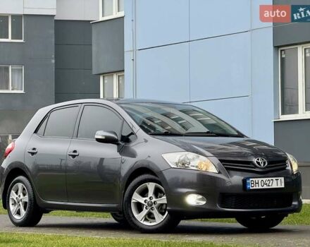 Сірий Тойота Ауріс, об'ємом двигуна 1.6 л та пробігом 89 тис. км за 9999 $, фото 21 на Automoto.ua