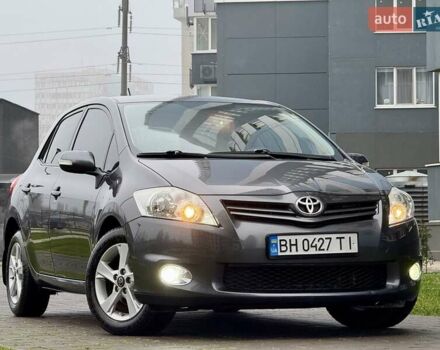 Сірий Тойота Ауріс, об'ємом двигуна 1.6 л та пробігом 89 тис. км за 9999 $, фото 23 на Automoto.ua