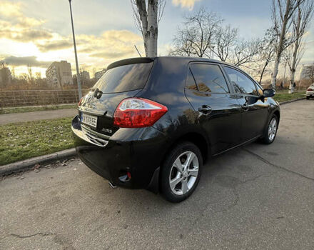 Серый Тойота Аурис, объемом двигателя 1.6 л и пробегом 97 тыс. км за 11200 $, фото 2 на Automoto.ua