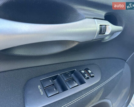 Сірий Тойота Ауріс, об'ємом двигуна 1.6 л та пробігом 190 тис. км за 9999 $, фото 26 на Automoto.ua