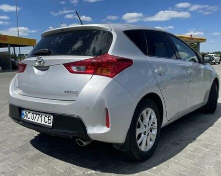 Серый Тойота Аурис, объемом двигателя 1.6 л и пробегом 148 тыс. км за 12000 $, фото 2 на Automoto.ua