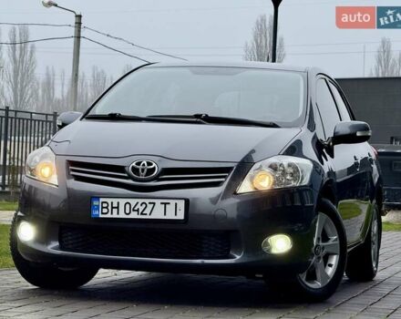 Сірий Тойота Ауріс, об'ємом двигуна 1.6 л та пробігом 89 тис. км за 9999 $, фото 10 на Automoto.ua