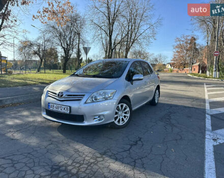 Сірий Тойота Ауріс, об'ємом двигуна 1.6 л та пробігом 190 тис. км за 9999 $, фото 2 на Automoto.ua