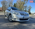 Сірий Тойота Ауріс, об'ємом двигуна 1.6 л та пробігом 190 тис. км за 9999 $, фото 1 на Automoto.ua