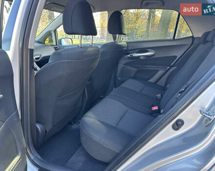 Сірий Тойота Ауріс, об'ємом двигуна 1.6 л та пробігом 190 тис. км за 9999 $, фото 33 на Automoto.ua