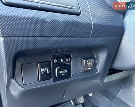 Сірий Тойота Ауріс, об'ємом двигуна 1.6 л та пробігом 190 тис. км за 9999 $, фото 27 на Automoto.ua