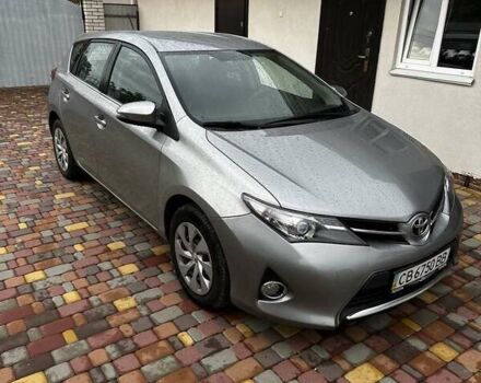 Серый Тойота Аурис, объемом двигателя 1.6 л и пробегом 243 тыс. км за 10600 $, фото 4 на Automoto.ua