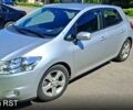 Сірий Тойота Ауріс, об'ємом двигуна 1.6 л та пробігом 215 тис. км за 9500 $, фото 2 на Automoto.ua