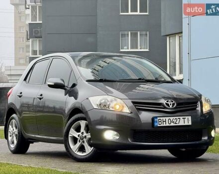 Сірий Тойота Ауріс, об'ємом двигуна 1.6 л та пробігом 89 тис. км за 9999 $, фото 22 на Automoto.ua