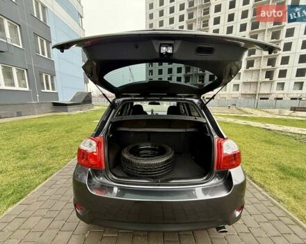 Сірий Тойота Ауріс, об'ємом двигуна 1.6 л та пробігом 89 тис. км за 9999 $, фото 71 на Automoto.ua