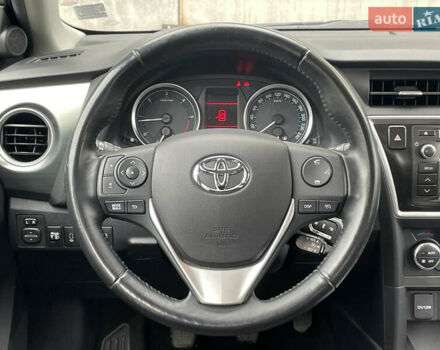 Серый Тойота Аурис, объемом двигателя 2 л и пробегом 171 тыс. км за 8990 $, фото 19 на Automoto.ua