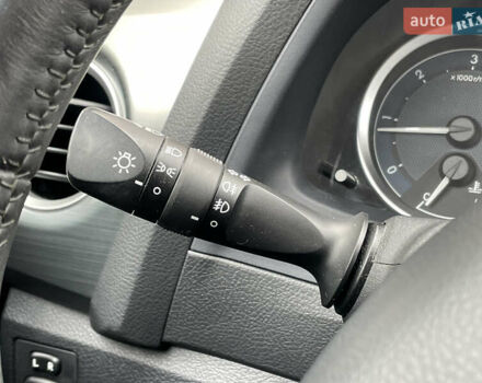 Серый Тойота Аурис, объемом двигателя 2 л и пробегом 171 тыс. км за 8990 $, фото 23 на Automoto.ua