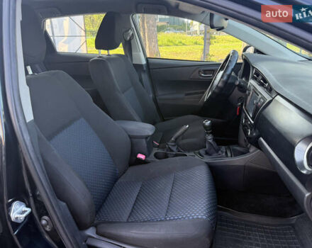 Серый Тойота Аурис, объемом двигателя 1.33 л и пробегом 225 тыс. км за 7950 $, фото 41 на Automoto.ua