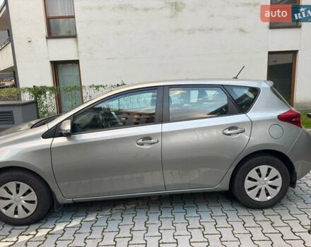 Тойота Аурис 2013 в Львове на Automoto.ua Серый Тойота Аурис, объемом двигателя 1.33 л и пробегом 119 тыс. км за 9800 $, фото 12 на Automoto.ua