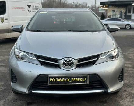 Сірий Тойота Ауріс, об'ємом двигуна 1.33 л та пробігом 202 тис. км за 8900 $, фото 1 на Automoto.ua