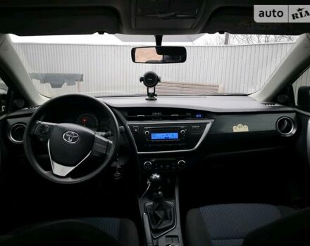 Серый Тойота Аурис, объемом двигателя 1.3 л и пробегом 149 тыс. км за 8900 $, фото 1 на Automoto.ua