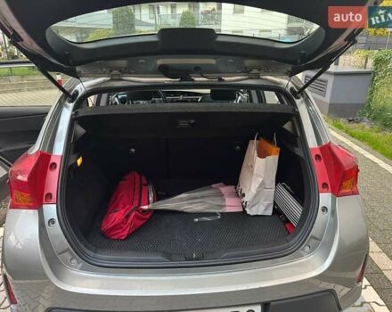 Тойота Аурис 2013 в Львове на Automoto.ua Серый Тойота Аурис, объемом двигателя 1.33 л и пробегом 119 тыс. км за 9800 $, фото 10 на Automoto.ua