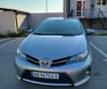 Сірий Тойота Ауріс, об'ємом двигуна 1.6 л та пробігом 119 тис. км за 12700 $, фото 1 на Automoto.ua