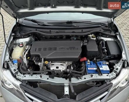 Сірий Тойота Ауріс, об'ємом двигуна 1.3 л та пробігом 63 тис. км за 9800 $, фото 46 на Automoto.ua
