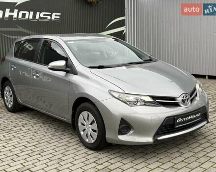 Сірий Тойота Ауріс, об'ємом двигуна 1.3 л та пробігом 63 тис. км за 9800 $, фото 3 на Automoto.ua