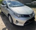 Серый Тойота Аурис, объемом двигателя 1.4 л и пробегом 221 тыс. км за 10784 $, фото 1 на Automoto.ua