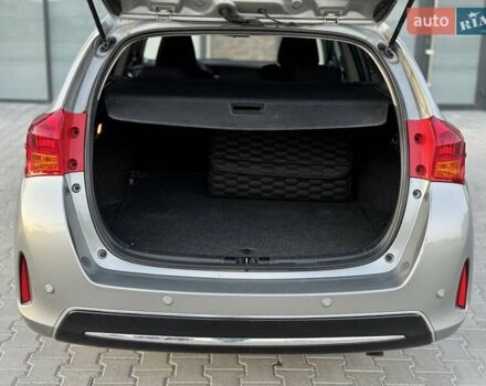 Серый Тойота Аурис, объемом двигателя 2 л и пробегом 185 тыс. км за 11999 $, фото 51 на Automoto.ua