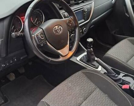 Сірий Тойота Ауріс, об'ємом двигуна 2 л та пробігом 255 тис. км за 12500 $, фото 16 на Automoto.ua