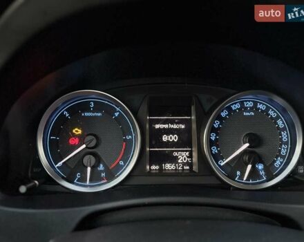 Серый Тойота Аурис, объемом двигателя 2 л и пробегом 185 тыс. км за 11999 $, фото 35 на Automoto.ua