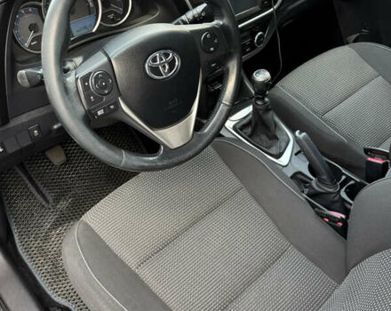 Сірий Тойота Ауріс, об'ємом двигуна 2 л та пробігом 225 тис. км за 11000 $, фото 10 на Automoto.ua