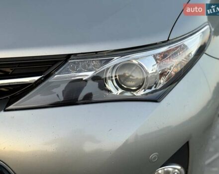 Серый Тойота Аурис, объемом двигателя 2 л и пробегом 185 тыс. км за 11999 $, фото 27 на Automoto.ua