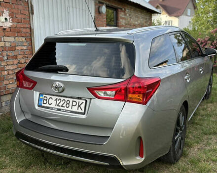 Сірий Тойота Ауріс, об'ємом двигуна 2 л та пробігом 225 тис. км за 11000 $, фото 6 на Automoto.ua