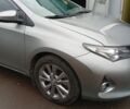 Серый Тойота Аурис, объемом двигателя 2 л и пробегом 280 тыс. км за 8800 $, фото 1 на Automoto.ua