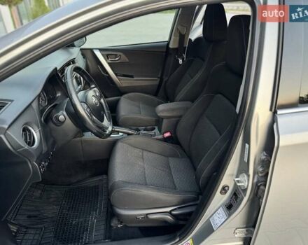 Серый Тойота Аурис, объемом двигателя 2 л и пробегом 185 тыс. км за 11999 $, фото 32 на Automoto.ua