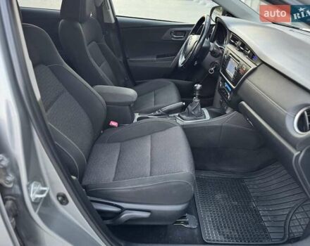 Серый Тойота Аурис, объемом двигателя 2 л и пробегом 185 тыс. км за 11999 $, фото 42 на Automoto.ua