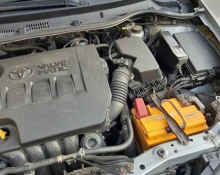 Серый Тойота Аурис, объемом двигателя 1.6 л и пробегом 212 тыс. км за 11800 $, фото 18 на Automoto.ua