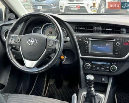 Серый Тойота Аурис, объемом двигателя 1.4 л и пробегом 210 тыс. км за 8740 $, фото 29 на Automoto.ua