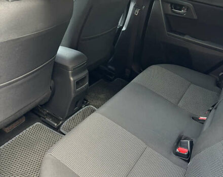 Сірий Тойота Ауріс, об'ємом двигуна 2 л та пробігом 225 тис. км за 11000 $, фото 9 на Automoto.ua