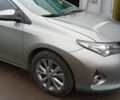 Серый Тойота Аурис, объемом двигателя 2 л и пробегом 280 тыс. км за 9300 $, фото 1 на Automoto.ua