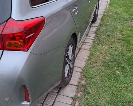 Сірий Тойота Ауріс, об'ємом двигуна 2 л та пробігом 255 тис. км за 12500 $, фото 5 на Automoto.ua