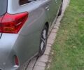 Сірий Тойота Ауріс, об'ємом двигуна 2 л та пробігом 255 тис. км за 12500 $, фото 5 на Automoto.ua