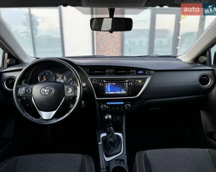 Серый Тойота Аурис, объемом двигателя 2 л и пробегом 185 тыс. км за 11999 $, фото 41 на Automoto.ua