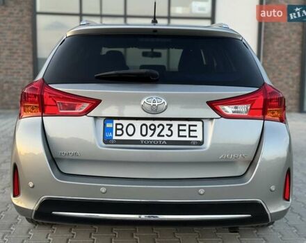 Серый Тойота Аурис, объемом двигателя 2 л и пробегом 185 тыс. км за 11999 $, фото 2 на Automoto.ua