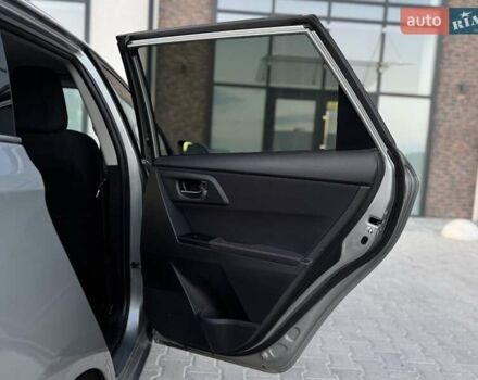 Серый Тойота Аурис, объемом двигателя 2 л и пробегом 185 тыс. км за 11999 $, фото 44 на Automoto.ua