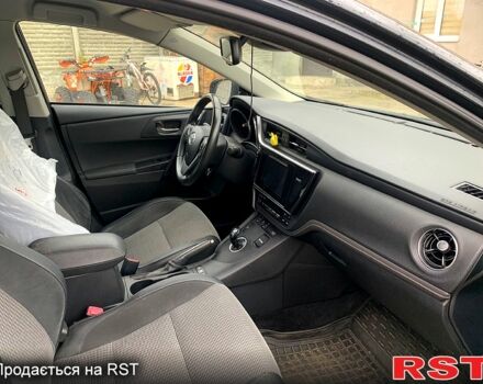 Сірий Тойота Ауріс, об'ємом двигуна 1.8 л та пробігом 147 тис. км за 6200 $, фото 10 на Automoto.ua