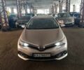 Сірий Тойота Ауріс, об'ємом двигуна 1.6 л та пробігом 207 тис. км за 10900 $, фото 1 на Automoto.ua