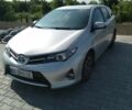 Сірий Тойота Ауріс, об'ємом двигуна 1.36 л та пробігом 252 тис. км за 10200 $, фото 1 на Automoto.ua